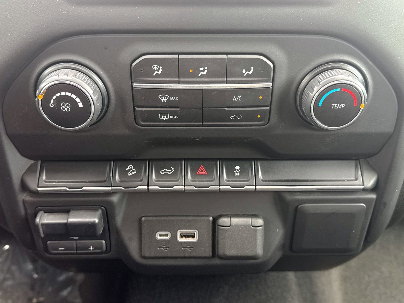 Certified 2021 Chevrolet Silverado 1500 Custom Trail Boss AWD/4WD image 29