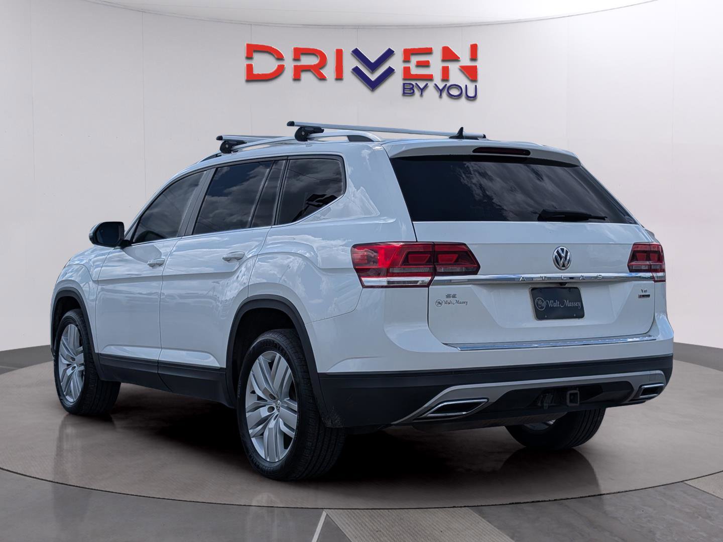 Used 2019 Volkswagen Atlas SE w/ Towing Package image 3