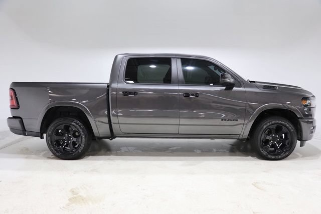 Used 2025 RAM 1500 Big Horn AWD/4WD image 9