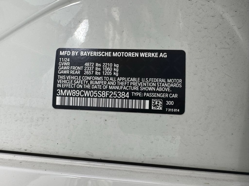 Certified 2025 BMW 330i xDrive Sedan w/ Convenience Package AWD/4WD image 11