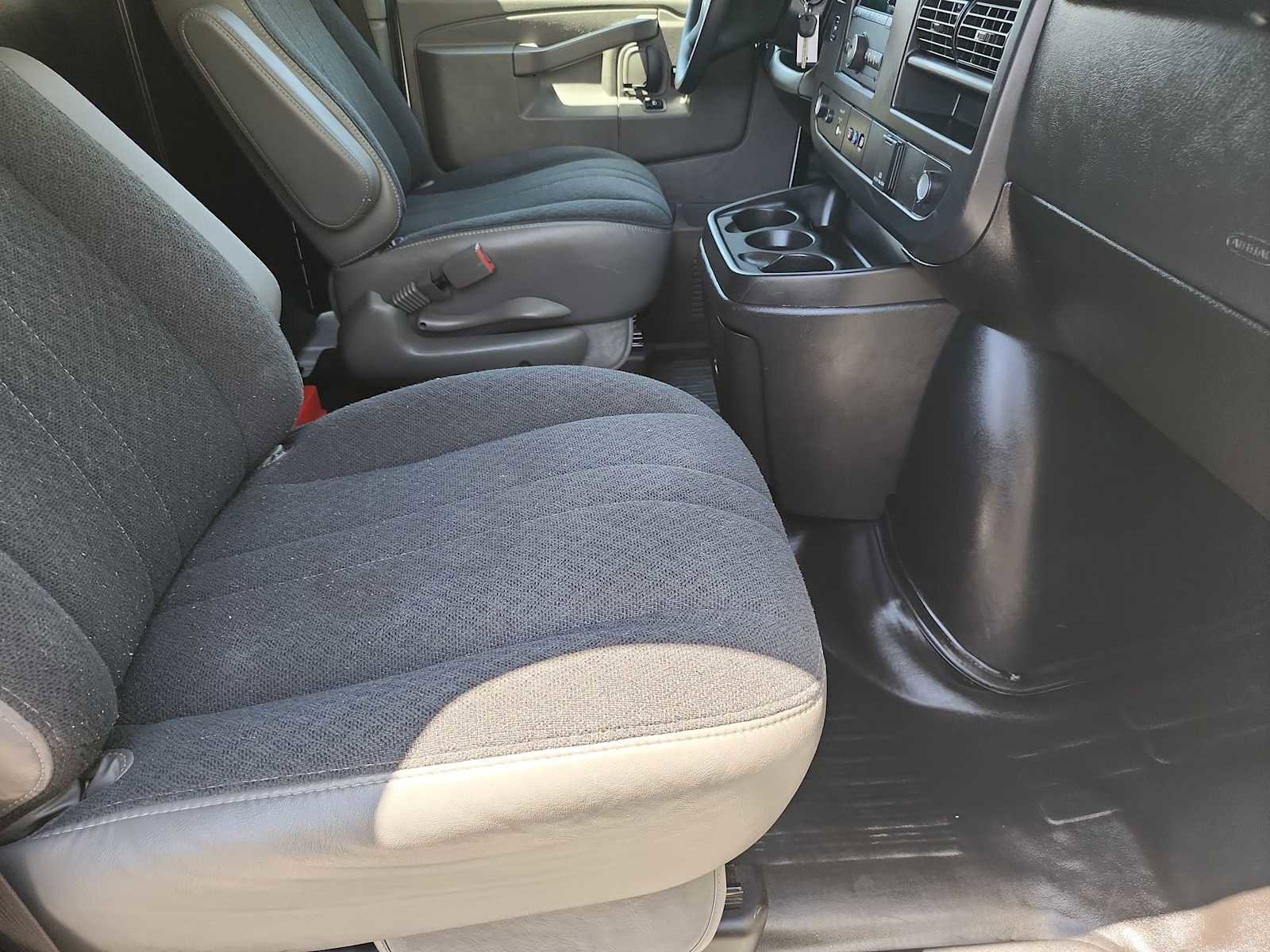 Used 2024 GMC Savana 2500 w/ Driver Convenience Package RWD image 17