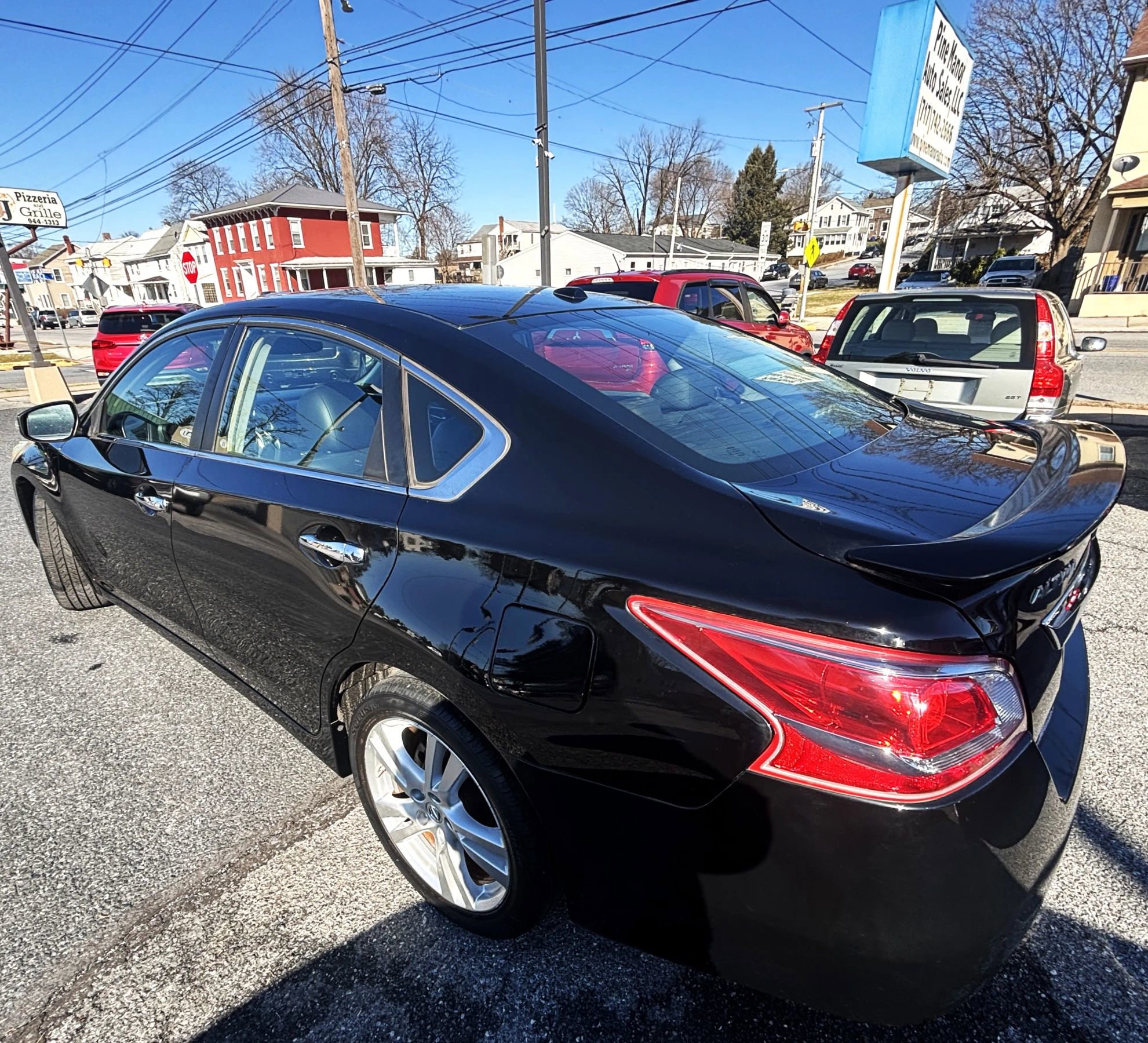 Used 2013 Nissan Altima 3.5 SL w/ Technology Pkg image 4