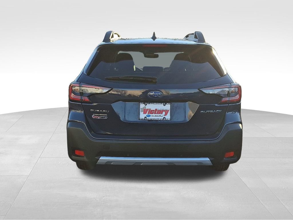 Used 2025 Subaru Outback Limited image 5