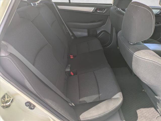 Used 2018 Subaru Outback 2.5i Premium AWD/4WD image 19