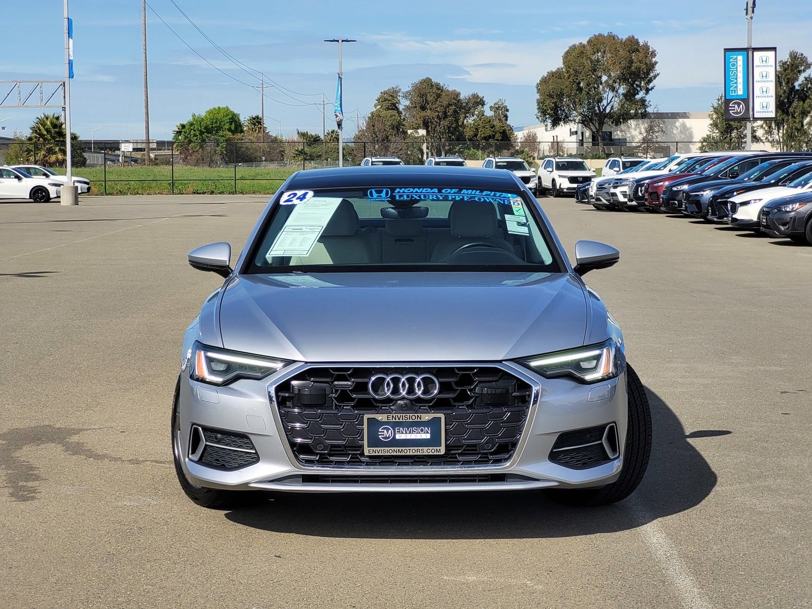 Used 2024 Audi A6 Premium Plus image 2