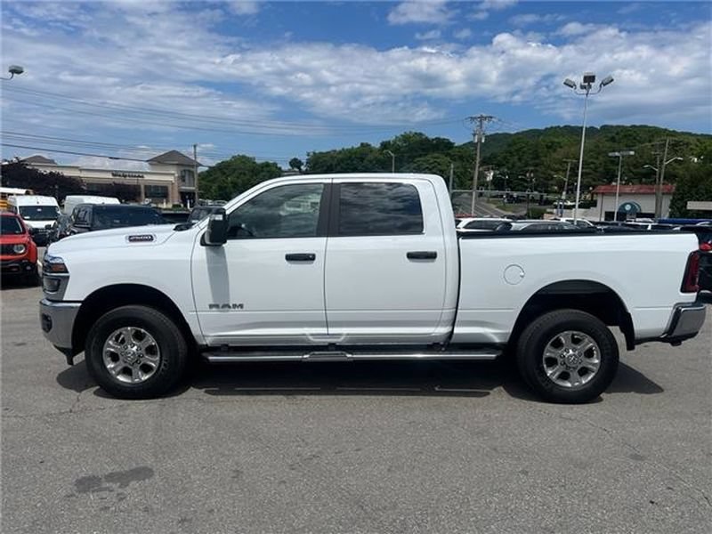 Used 2026 RAM 2500 Big Horn AWD/4WD image 1