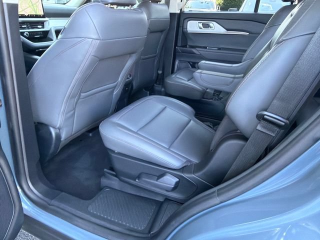 Used 2025 Ford Explorer Active w/ Active Comfort Package RWD image 21