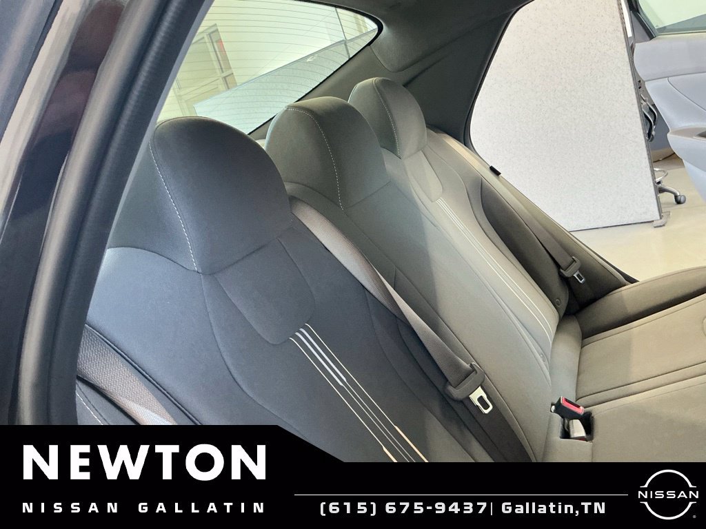 Used 2025 Hyundai Elantra Sport FWD image 16