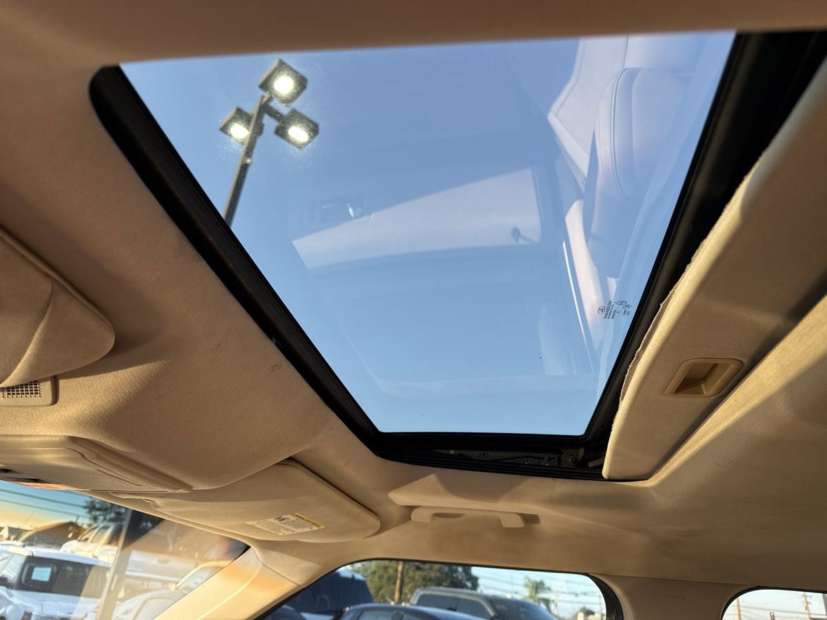 Used 2011 Ford Flex SEL w/ Rapid Spec Order Code FWD image 35