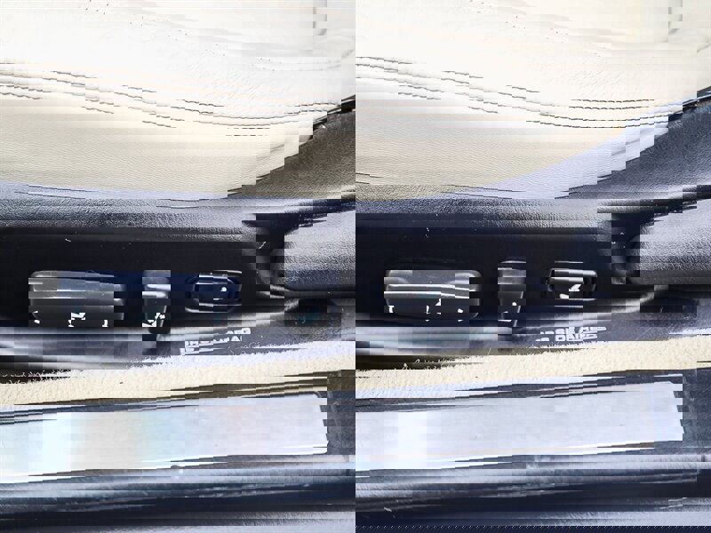 Used 2009 Lexus SC 430 Convertible image 30