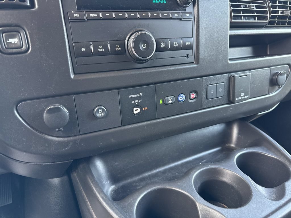 Used 2021 Chevrolet Express 3500 w/ Driver Convenience Package RWD image 35