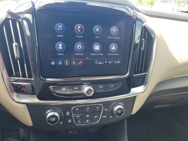 Used 2022 Chevrolet Traverse LT w/ LT Premium Package AWD/4WD image 53