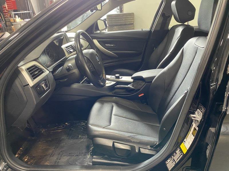 Used 2015 BMW 320i xDrive Sedan AWD/4WD image 11