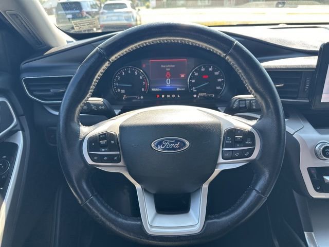 Used 2022 Ford Explorer XLT w/ Equipment Group 202A image 23