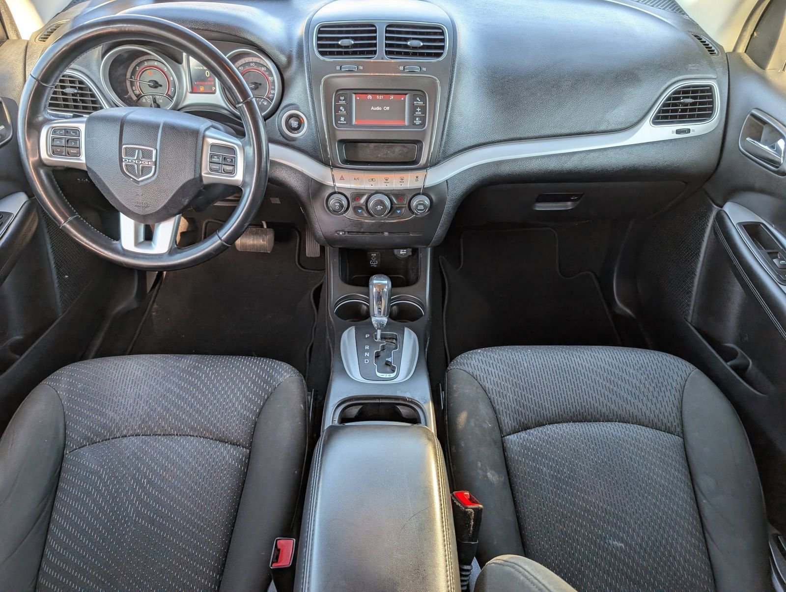 Used 2019 Dodge Journey SE w/ Connectivity Group FWD image 5