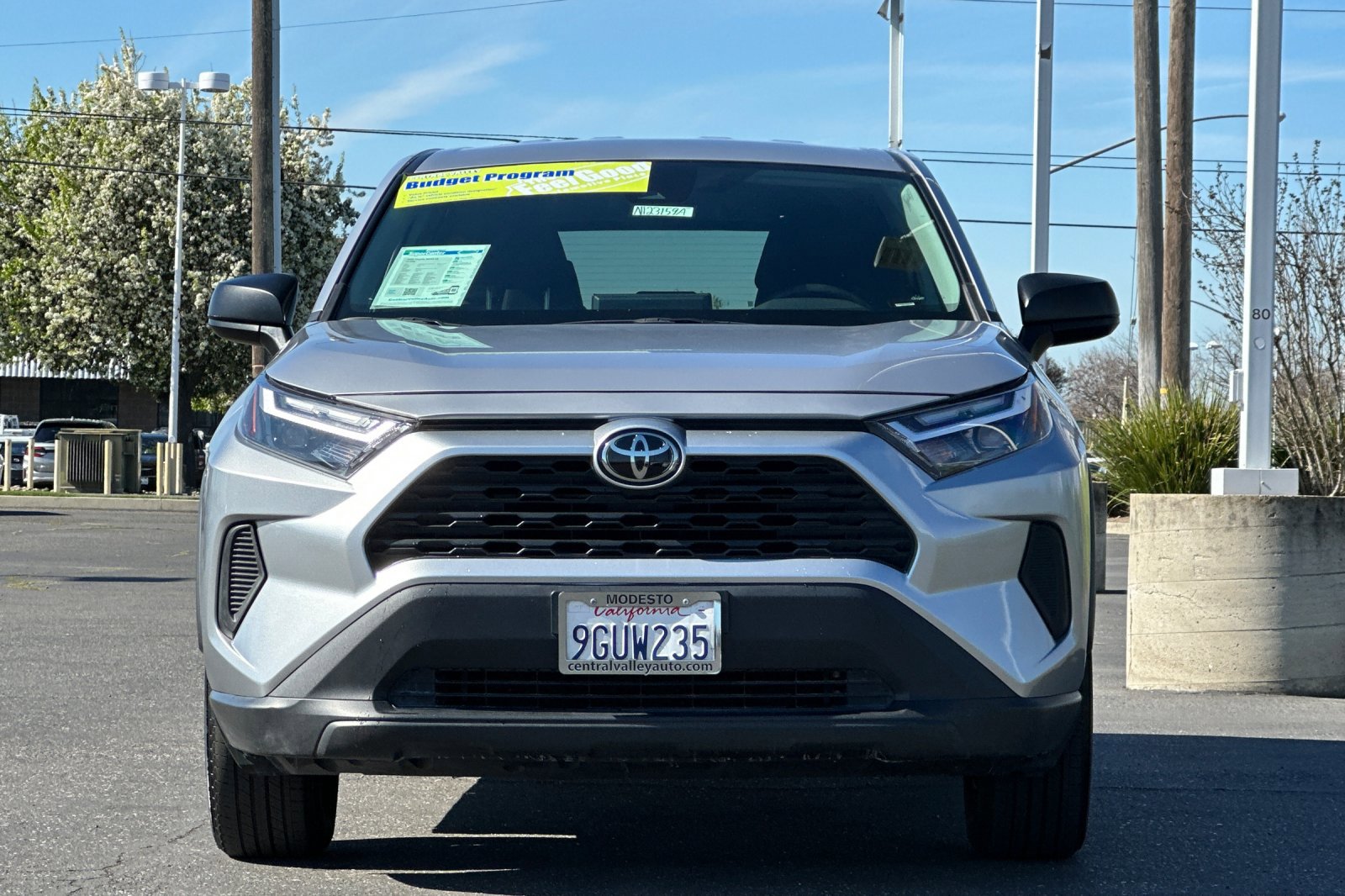 Used 2023 Toyota RAV4 LE image 9