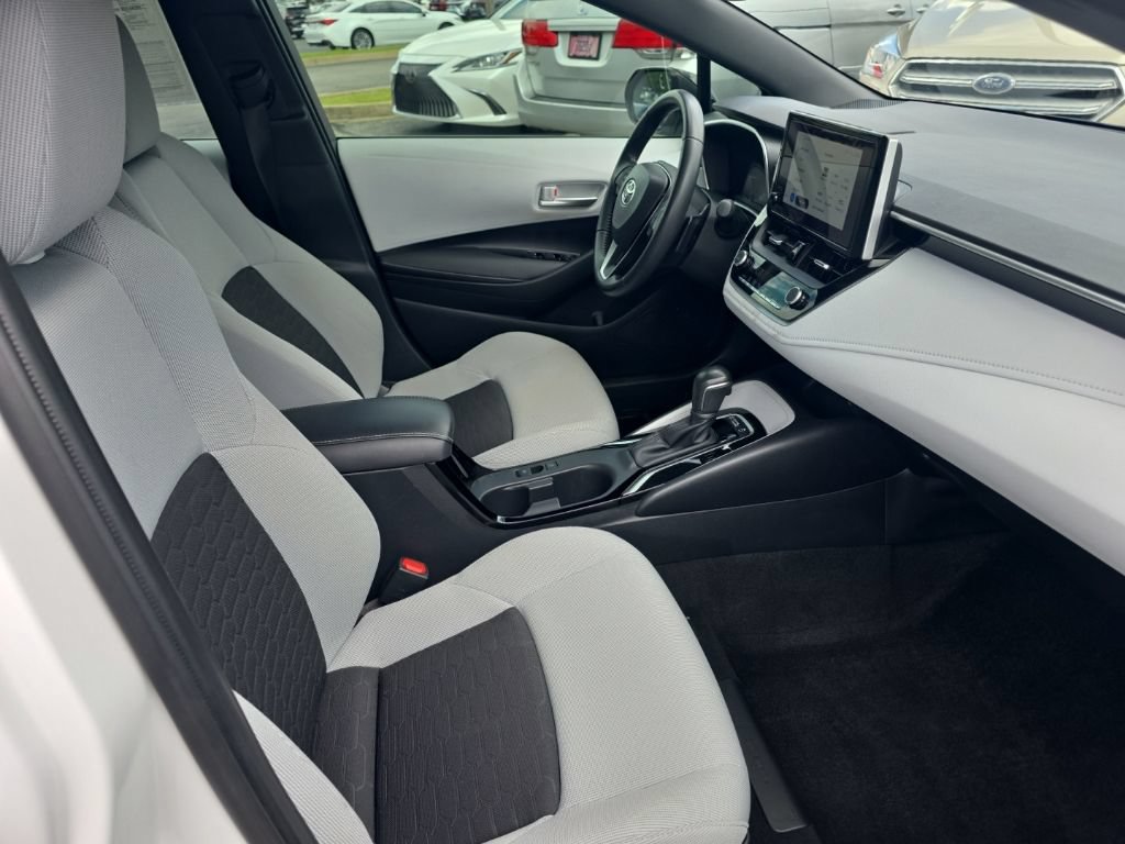 Certified 2024 Toyota Corolla SE FWD image 9