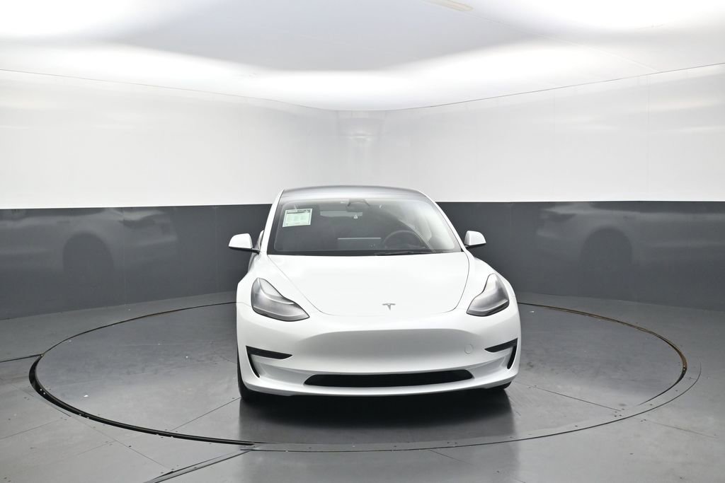 Used 2023 Tesla Model 3 Standard Range RWD image 4