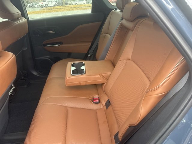 Used 2025 Toyota Crown Signia image 24