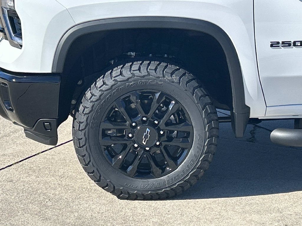 New 2026 Chevrolet Silverado 2500 LT w/ Trail Boss Package AWD/4WD image 7