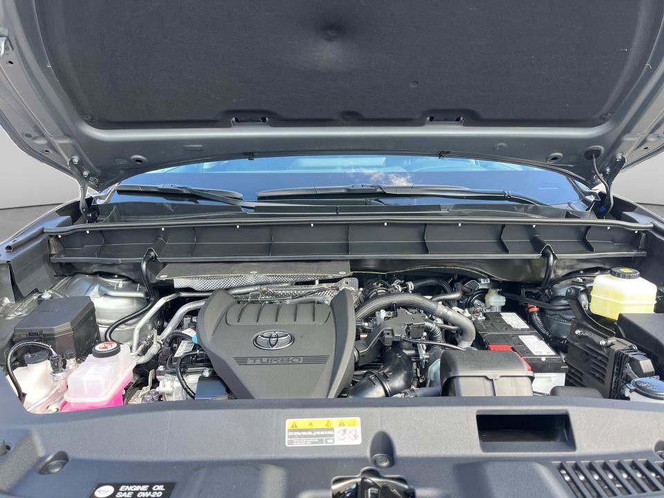 New 2026 Toyota Highlander Limited AWD/4WD image 14
