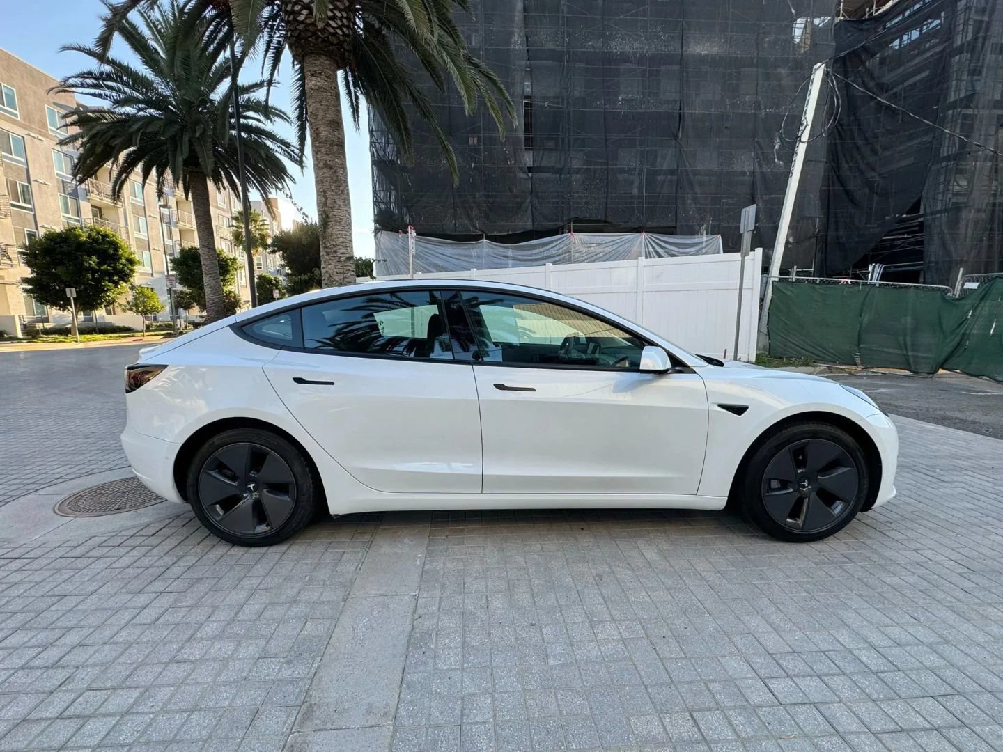 Used 2023 Tesla Model 3 Standard Range RWD image 5