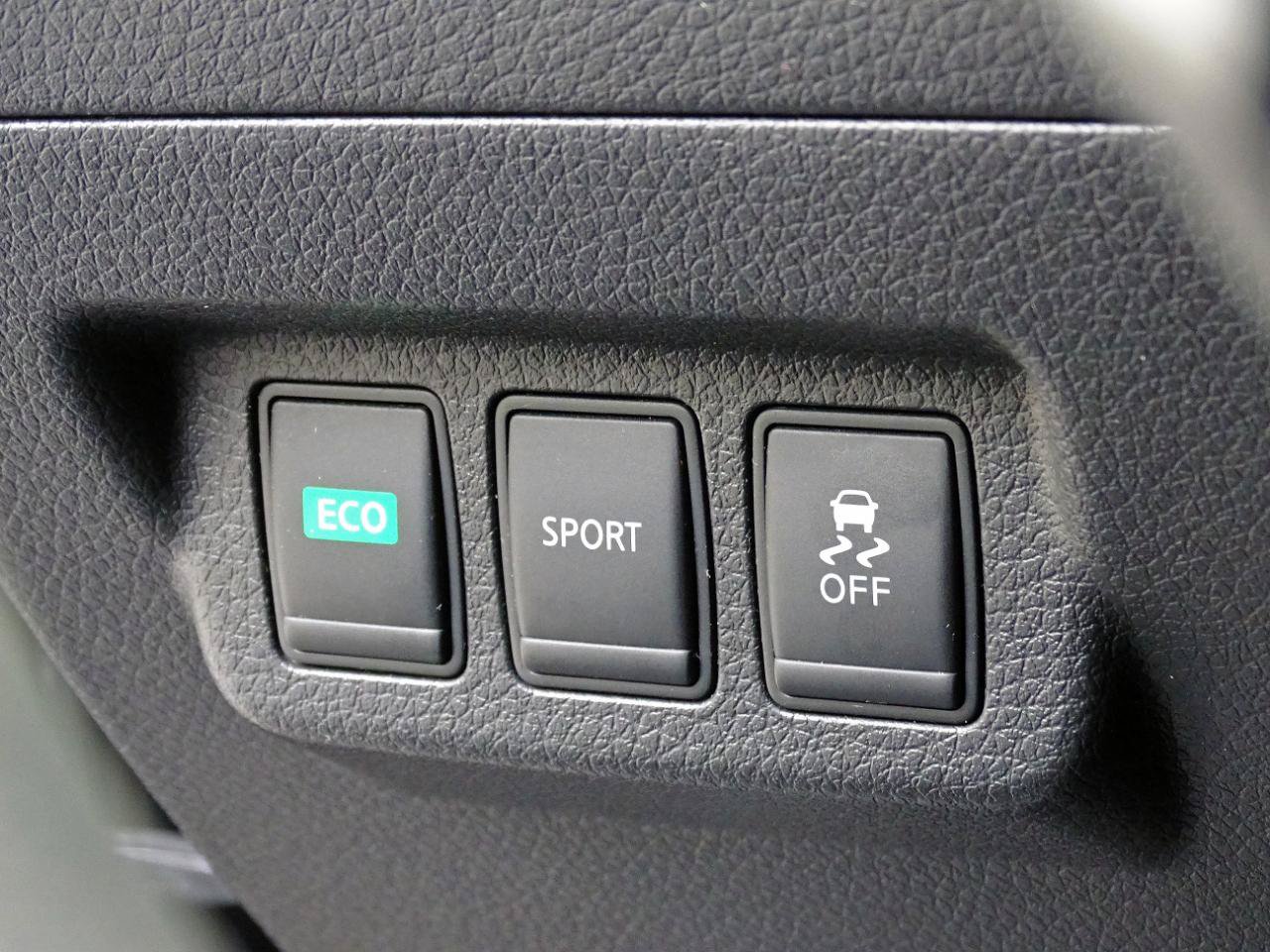 Used 2014 Nissan Sentra S FWD image 16