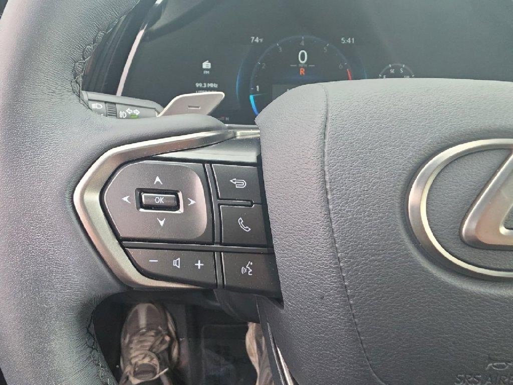 Used 2025 Lexus RX 350 FWD w/ Accessory Package (K3) image 19