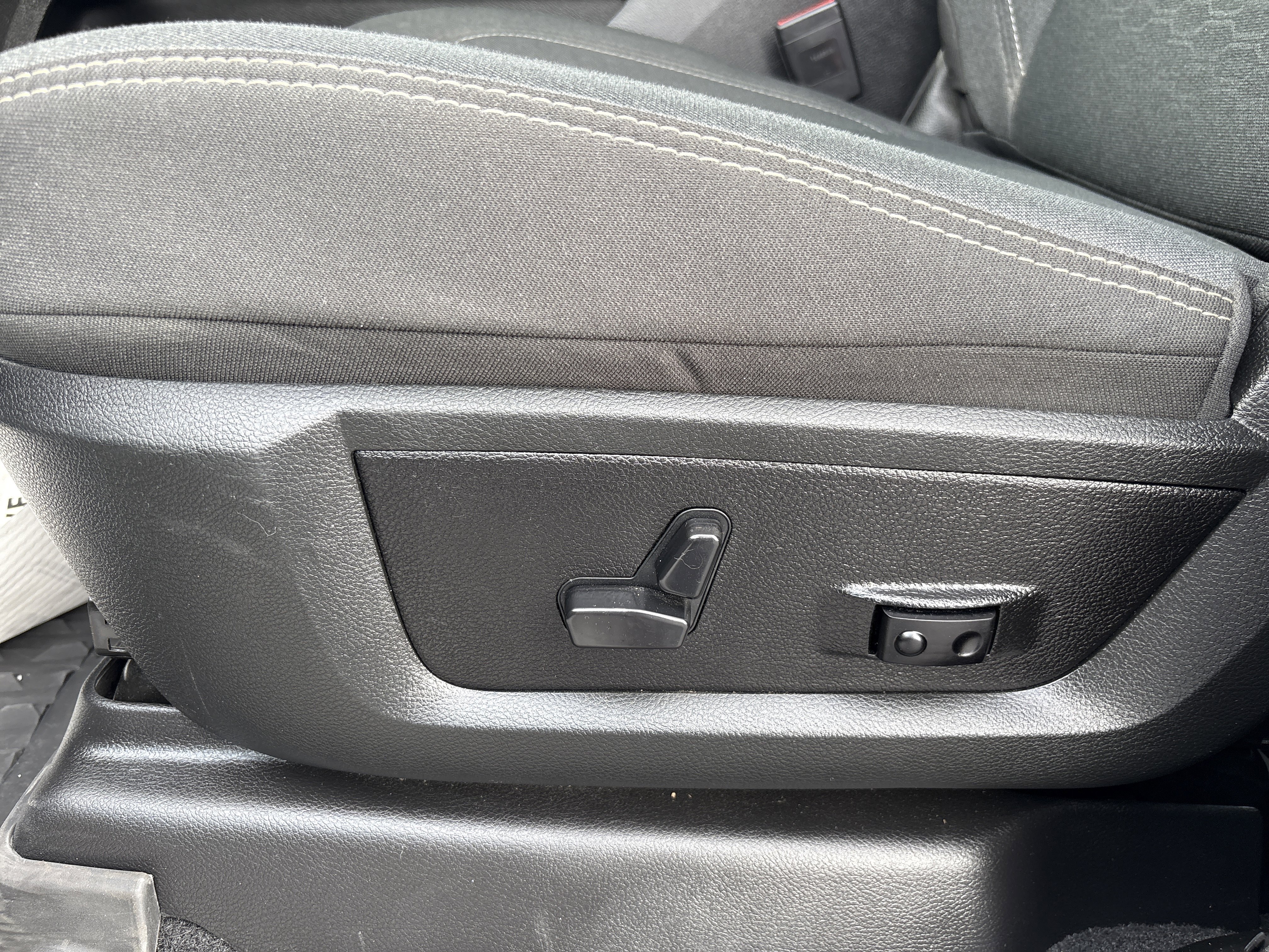 Used 2025 RAM 2500 Big Horn w/ Safety Group image 15