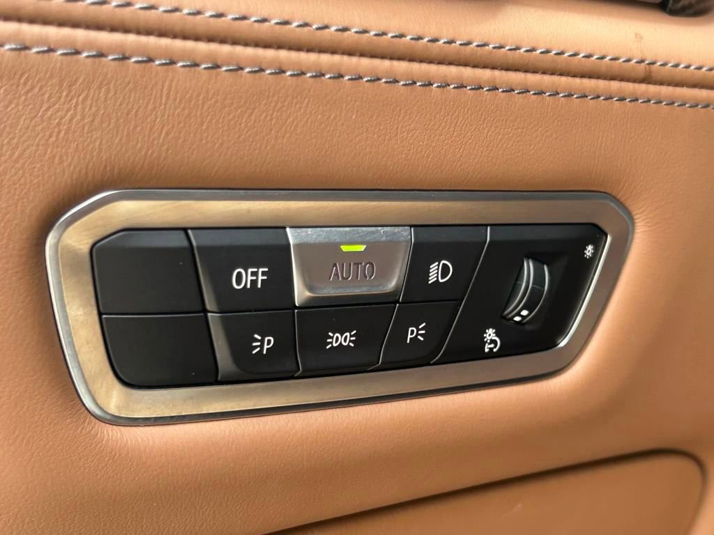 Used 2021 BMW X5 M w/ Executive Package image 71