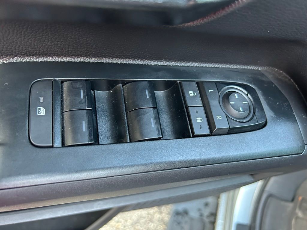 Certified 2024 Toyota Tacoma SR5 image 17