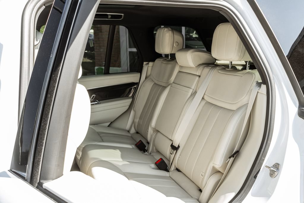 Used 2023 Land Rover Range Rover SE AWD/4WD image 28