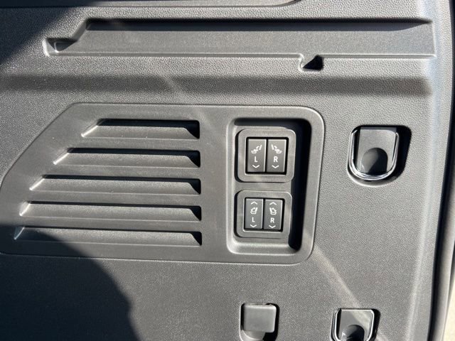 New 2026 Chevrolet Traverse RS image 30