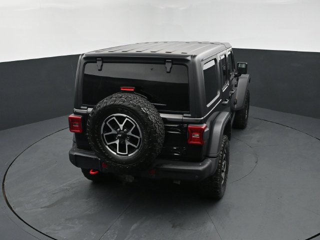 Used 2024 Jeep Wrangler Unlimited Rubicon w/ Capability Package AWD/4WD image 17
