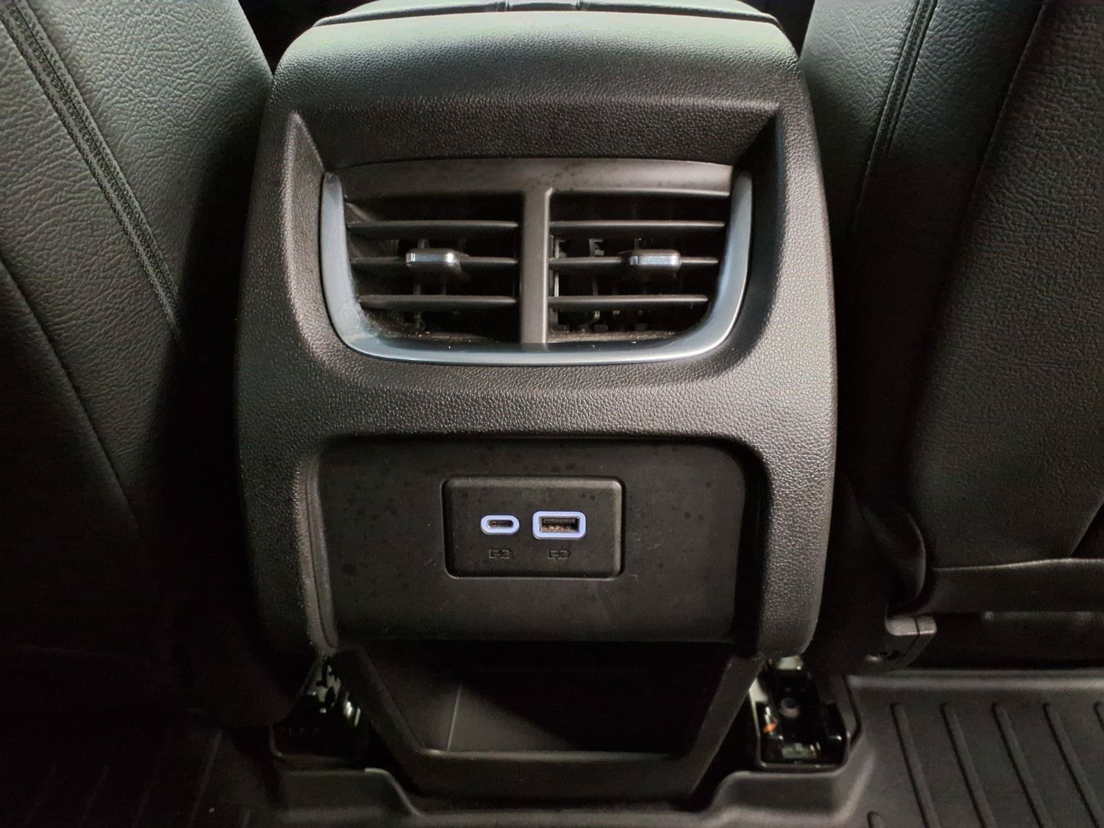 Used 2021 Chevrolet Blazer LT FWD image 14