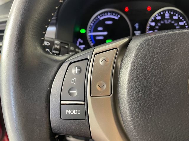 Used 2013 Lexus ES 300h image 11