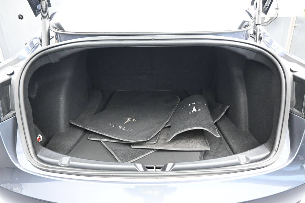 Used 2023 Tesla Model 3 Standard Range RWD image 33