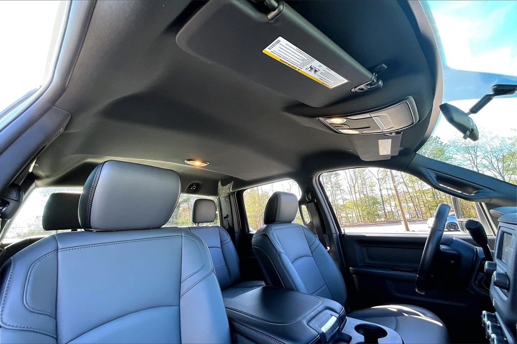 Used 2024 RAM 5500 Tradesman w/ Chrome Appearance Group image 22