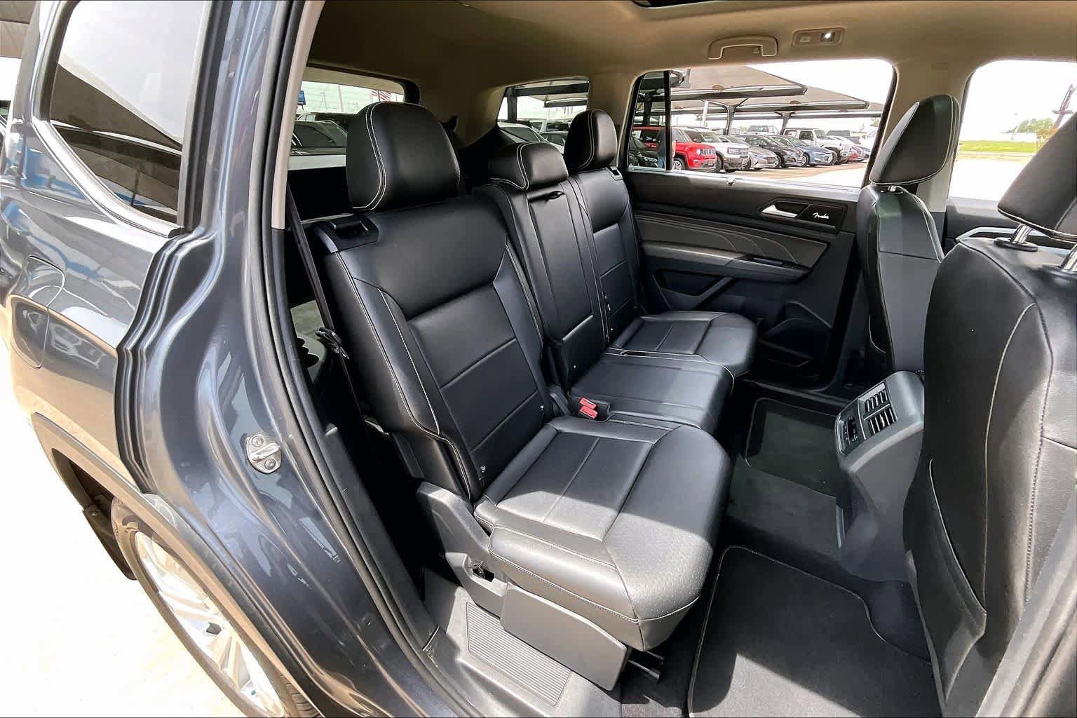 Used 2021 Volkswagen Atlas SE FWD image 20
