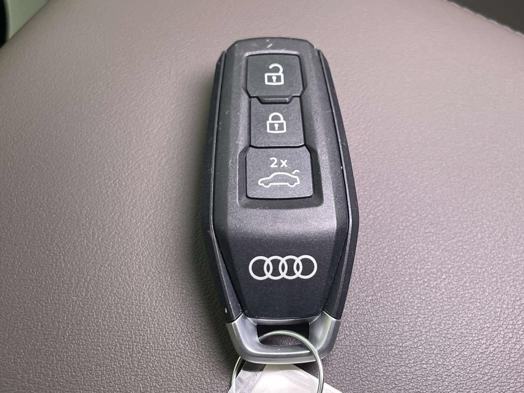 Certified 2025 Audi Q5 Premium Plus w/ Premium Plus AWD/4WD image 43