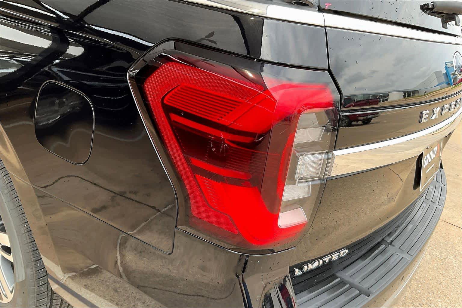 Used 2024 Ford Expedition Max Limited RWD image 29