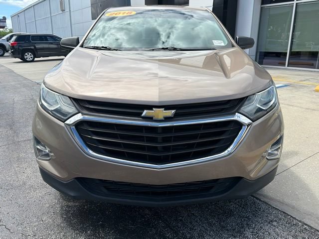 Used 2018 Chevrolet Equinox LS FWD image 2