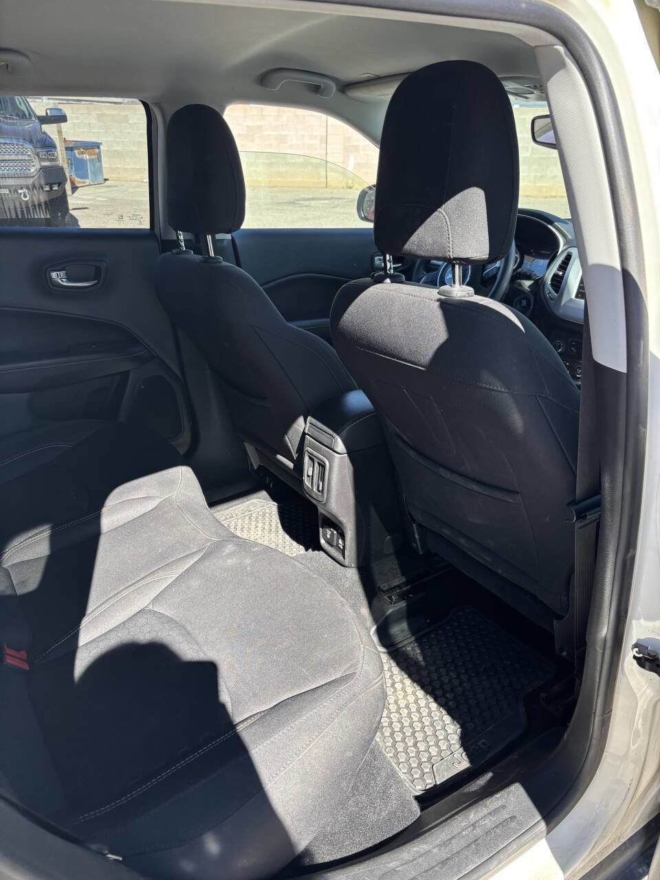 Used 2019 Jeep Compass Sport AWD/4WD image 17