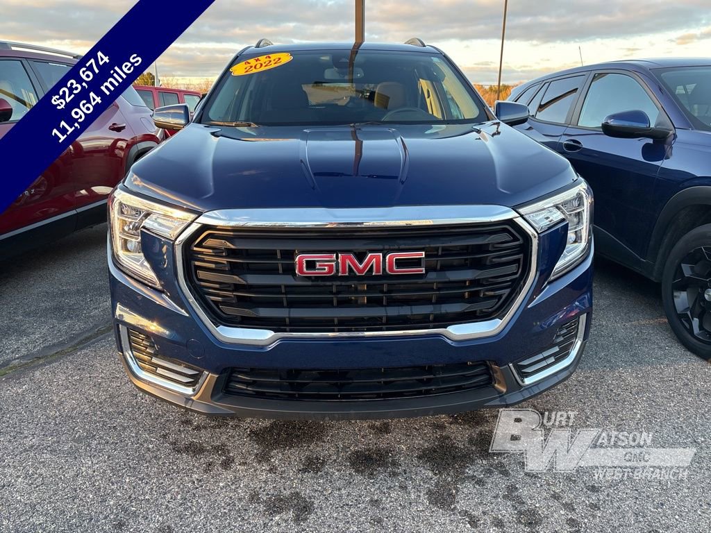 Used 2022 GMC Terrain SLE w/ Driver Convenience Package image 6