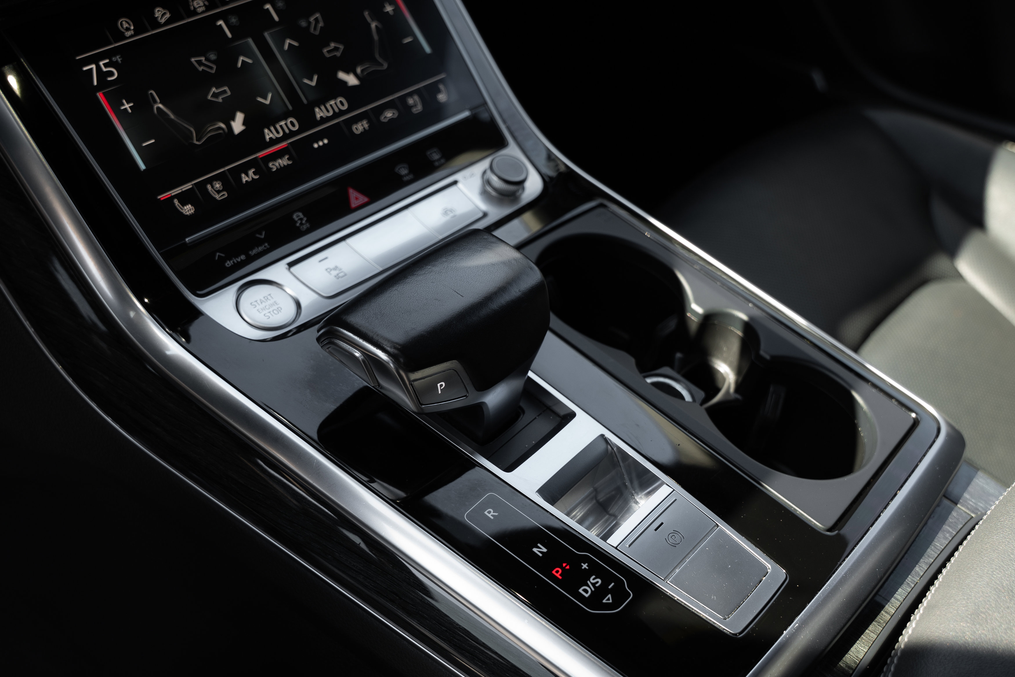 Used 2019 Audi Q8 Prestige w/ Towing Package image 18