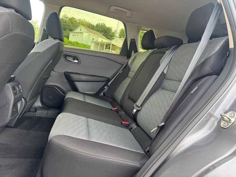 Used 2023 Nissan Rogue SV AWD/4WD image 10