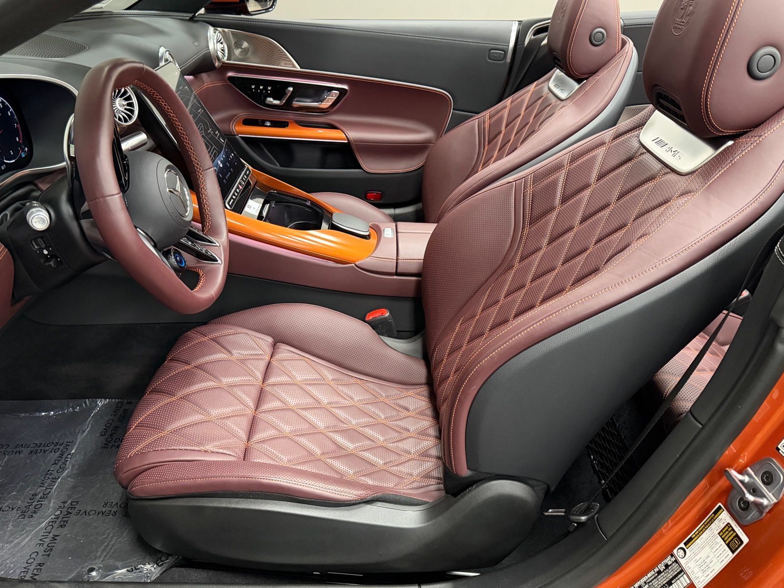 Used 2024 Mercedes-Benz SL 63 AMG 4MATIC image 21
