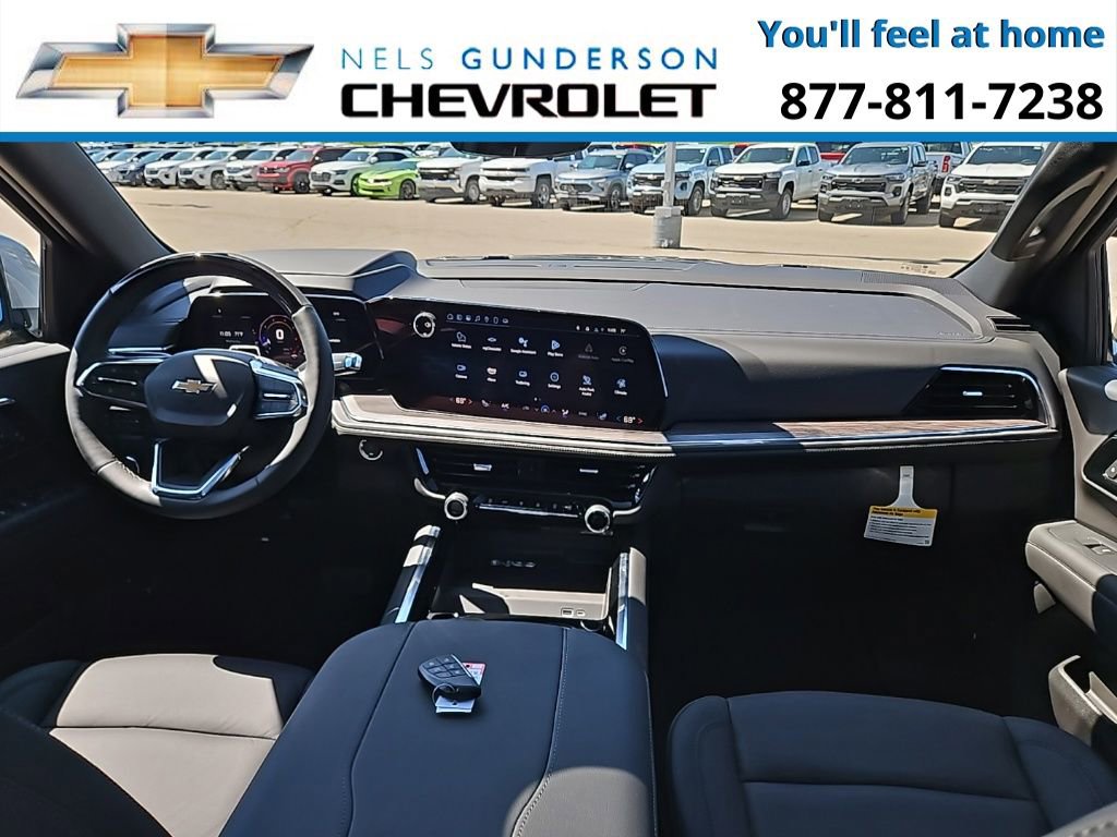 New 2025 Chevrolet Suburban LT w/ Advanced Technology Package image 14