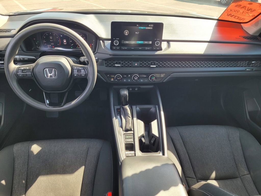 Used 2023 Honda Accord EX image 10
