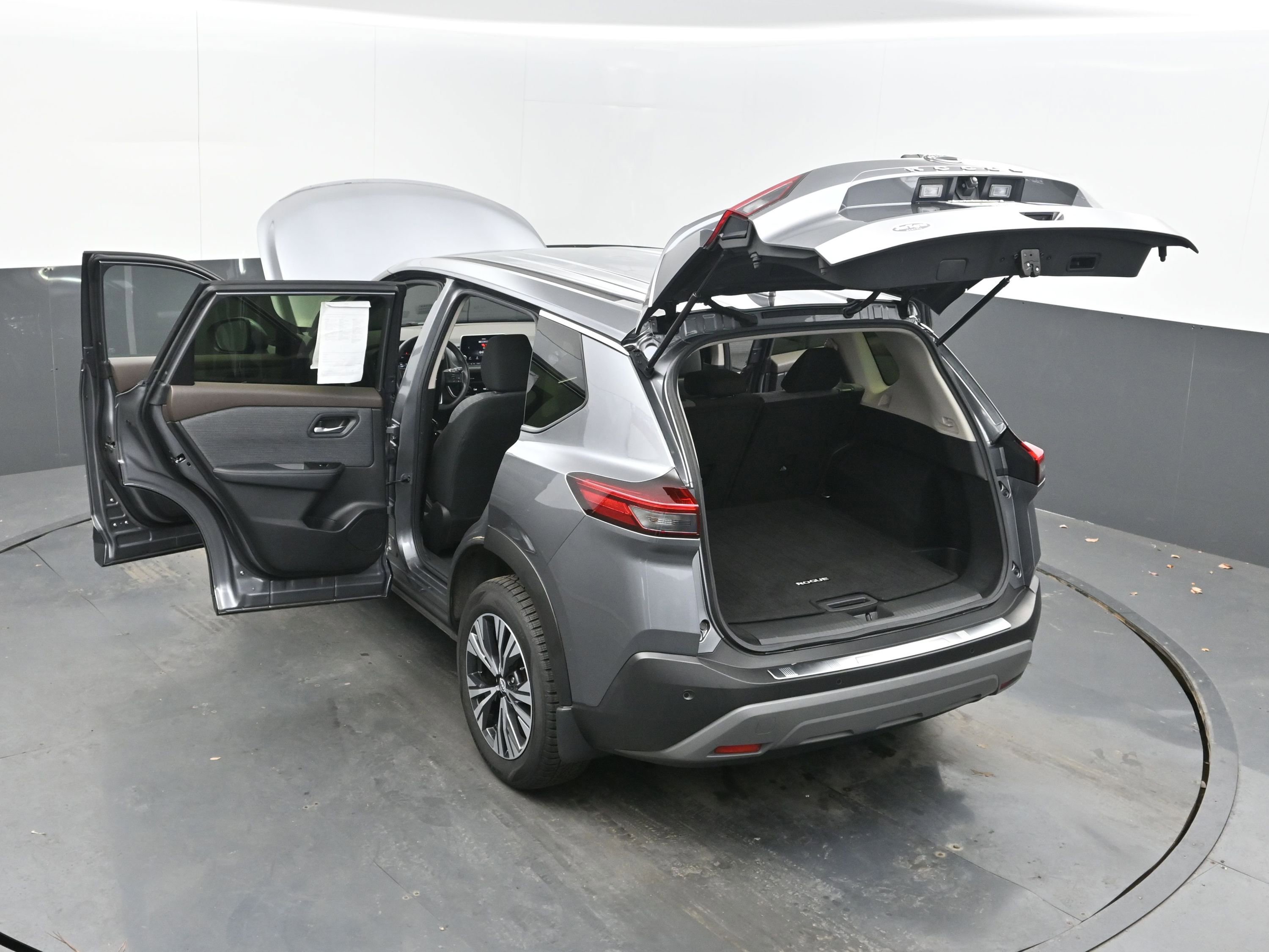 Certified 2023 Nissan Rogue SV image 42
